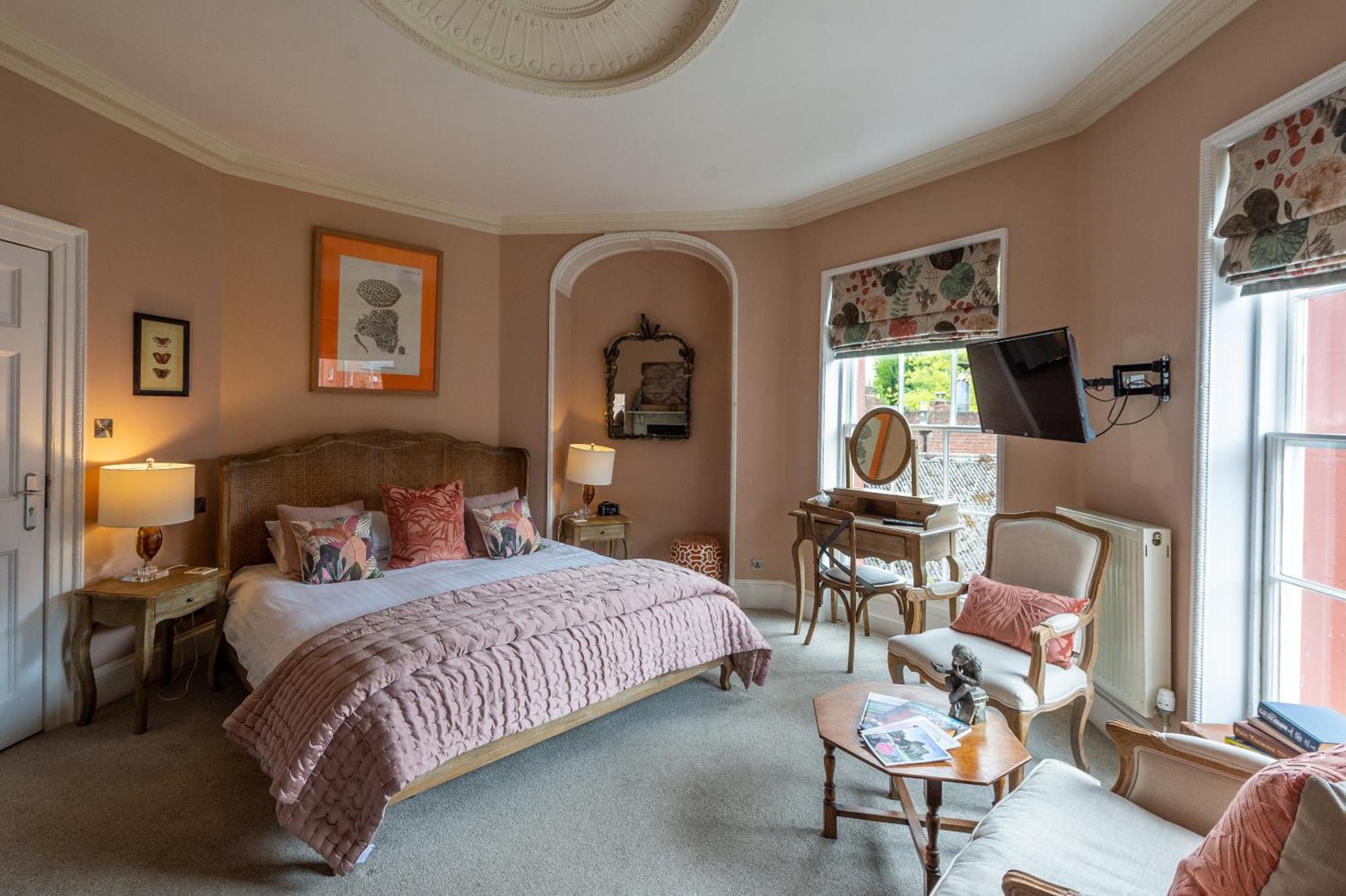 Darwin'S Townhouse Bed and Breakfast Shrewsbury Kamer foto A bedroom at the hotel